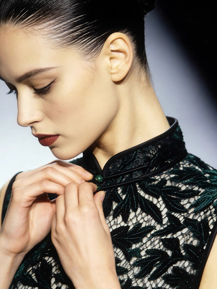 Hand-Stitched Emerald Green Vine Lace Qipao