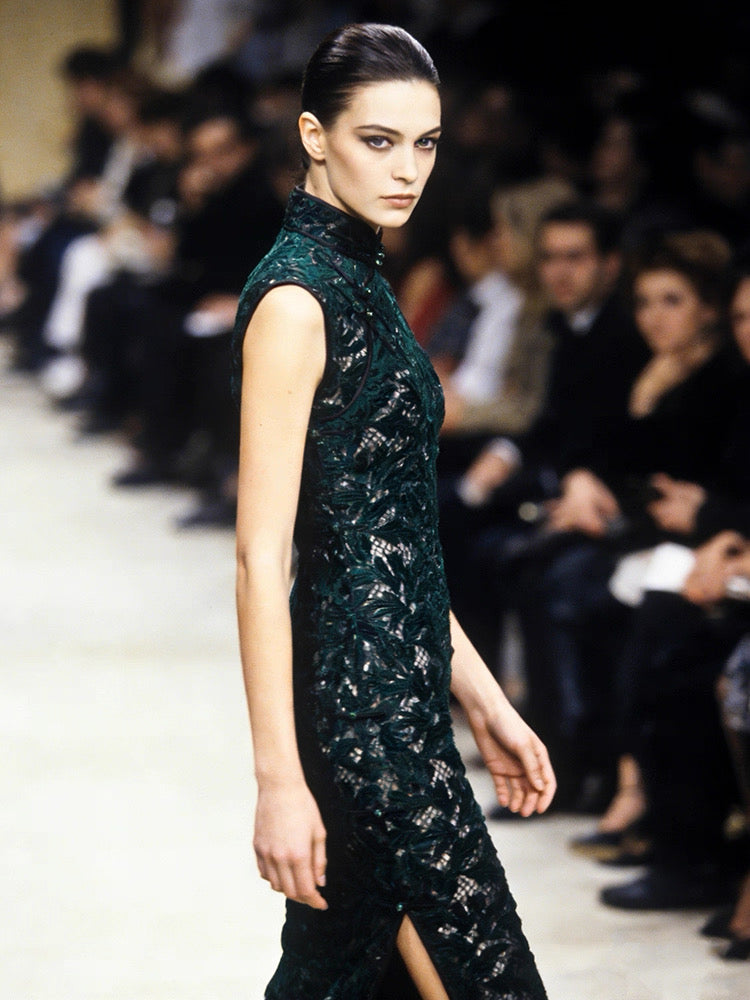 Hand-Stitched Emerald Green Vine Lace Qipao