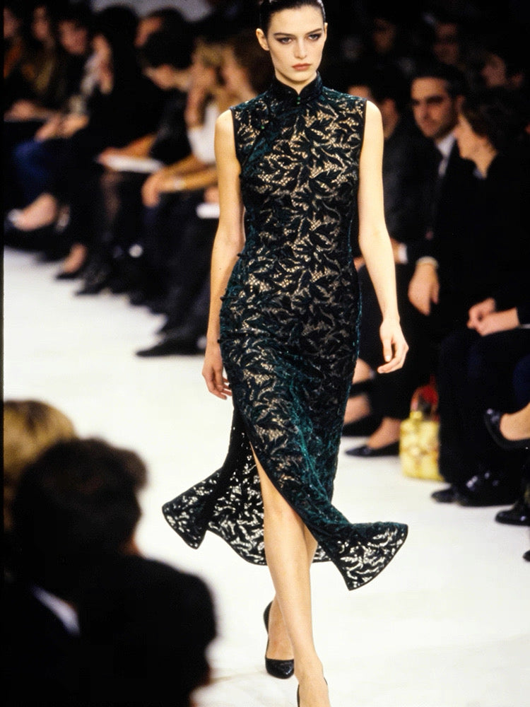 Hand-Stitched Emerald Green Vine Lace Qipao