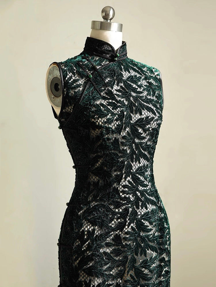 Hand-Stitched Emerald Green Vine Lace Qipao